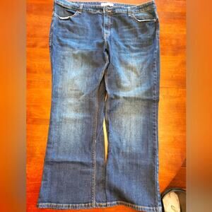 Levi Strauss 22 BC flared leg good condition‎